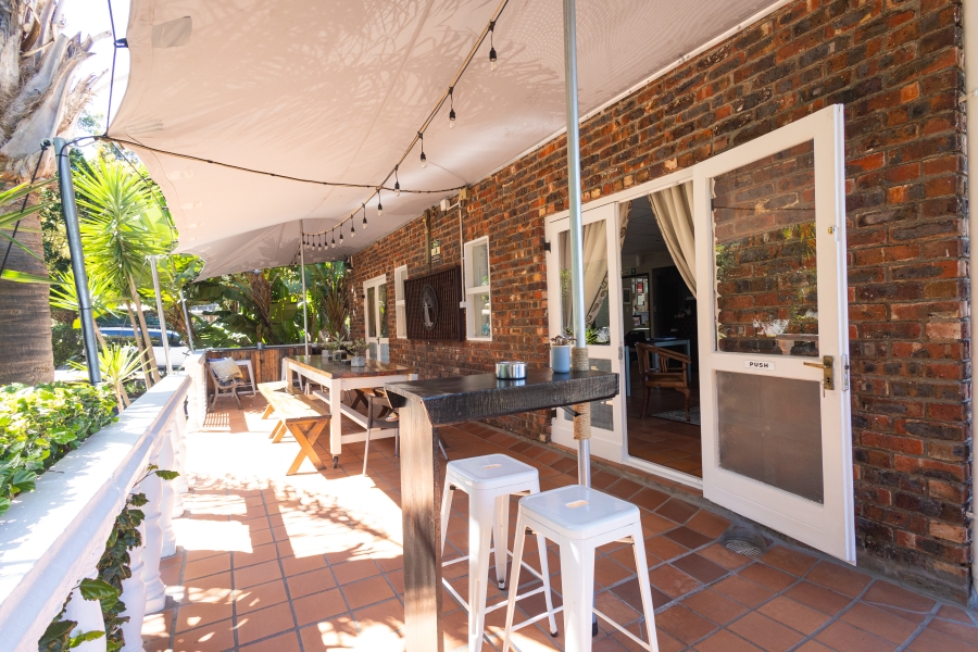 10 Bedroom Property for Sale in Plattekloof Western Cape